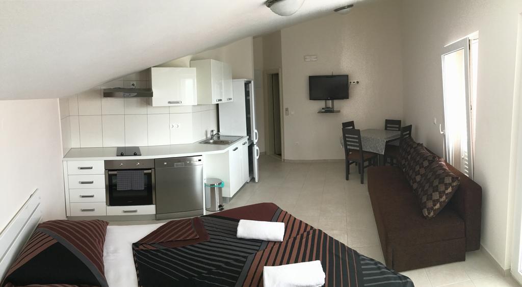 Apartments Meridiana 1 Orebic Exterior photo